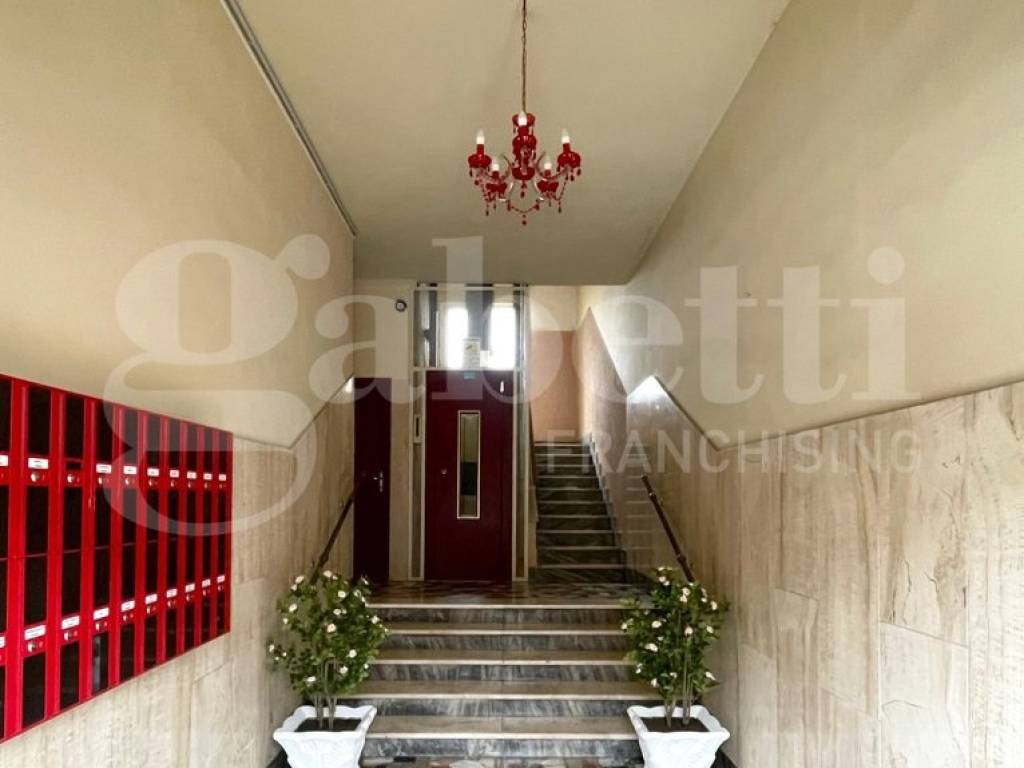 Appartamento a Cagliari in via Cornalias, 27 - Foto 2