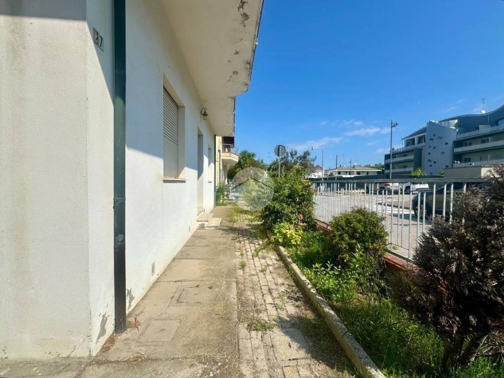 Villa a Ravenna in Viale ventiquattro maggio, 27 - Foto 3