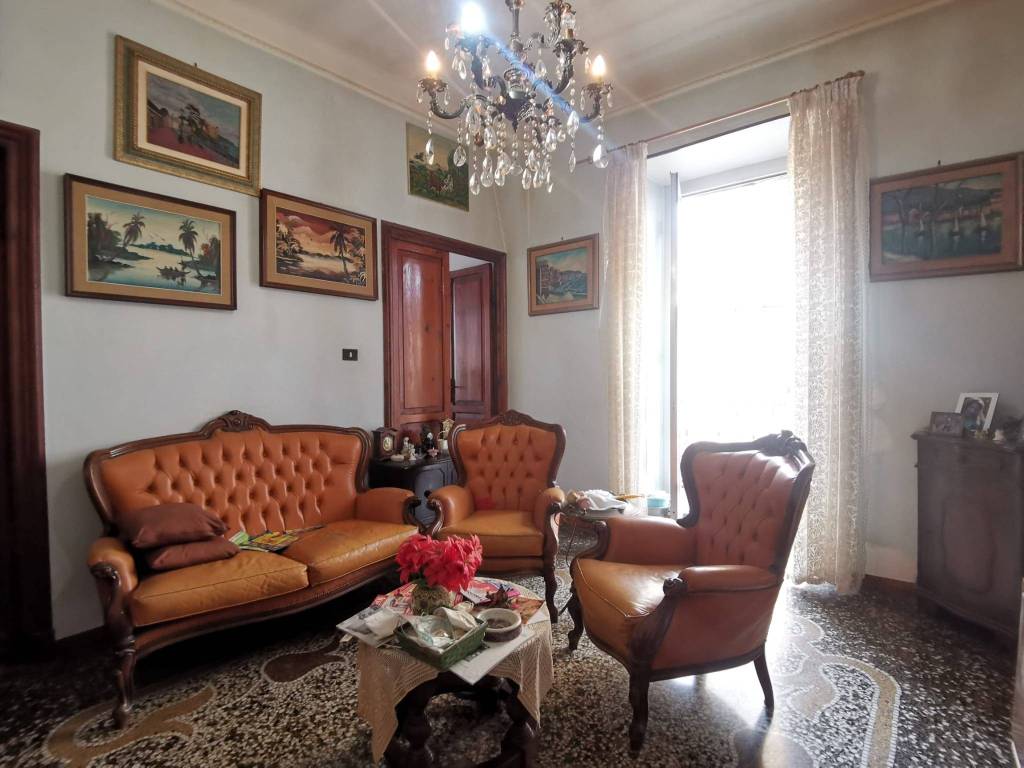 Appartamento a Genova in Via 24 Maggio - Foto 3