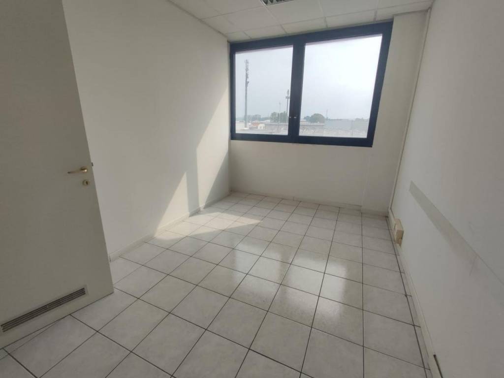 Immobile a Padova in Viale della Navigazione Interna, 51 - Foto 4