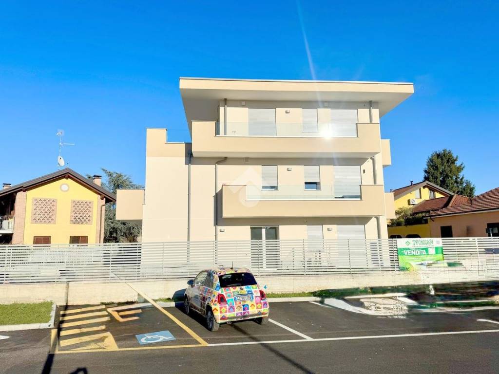 Appartamento a Cornaredo in VIA DANTE ALIGHIERI, 16 - Foto 4