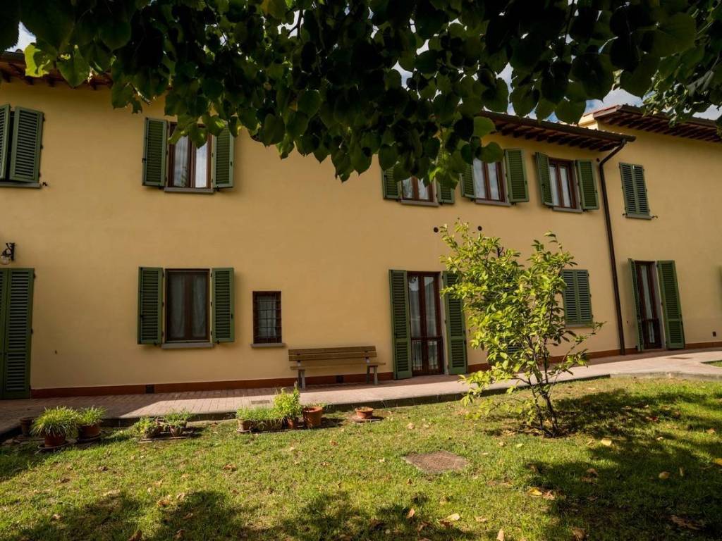 Appartamento a Calenzano in Via Baldanzese - Foto 2