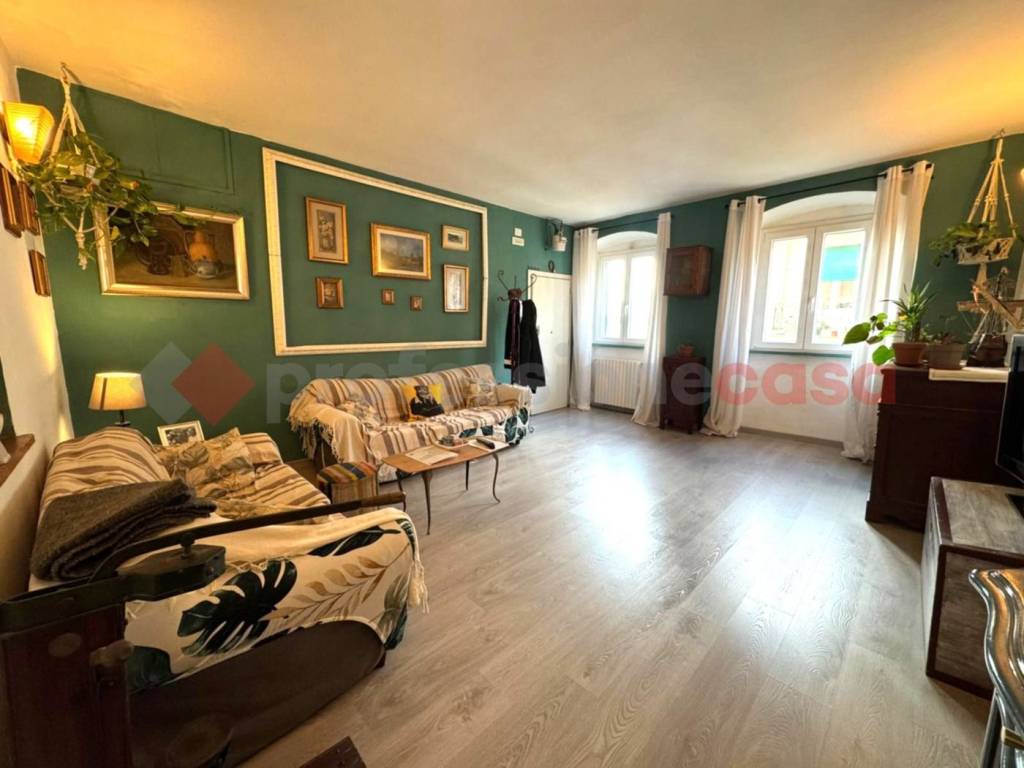 Appartamento a Livorno in Via Giovanni Villani - Foto 2