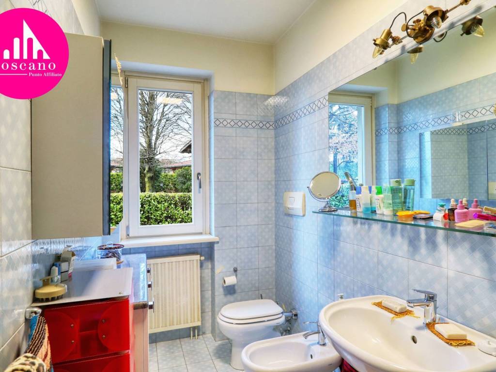 Villa a Besano in via Pirandello, 2 - Foto 5