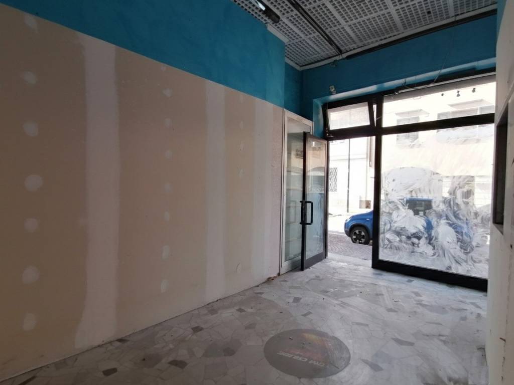 Immobile a Lecco in Via Azzone Visconti, 51 - Foto 2