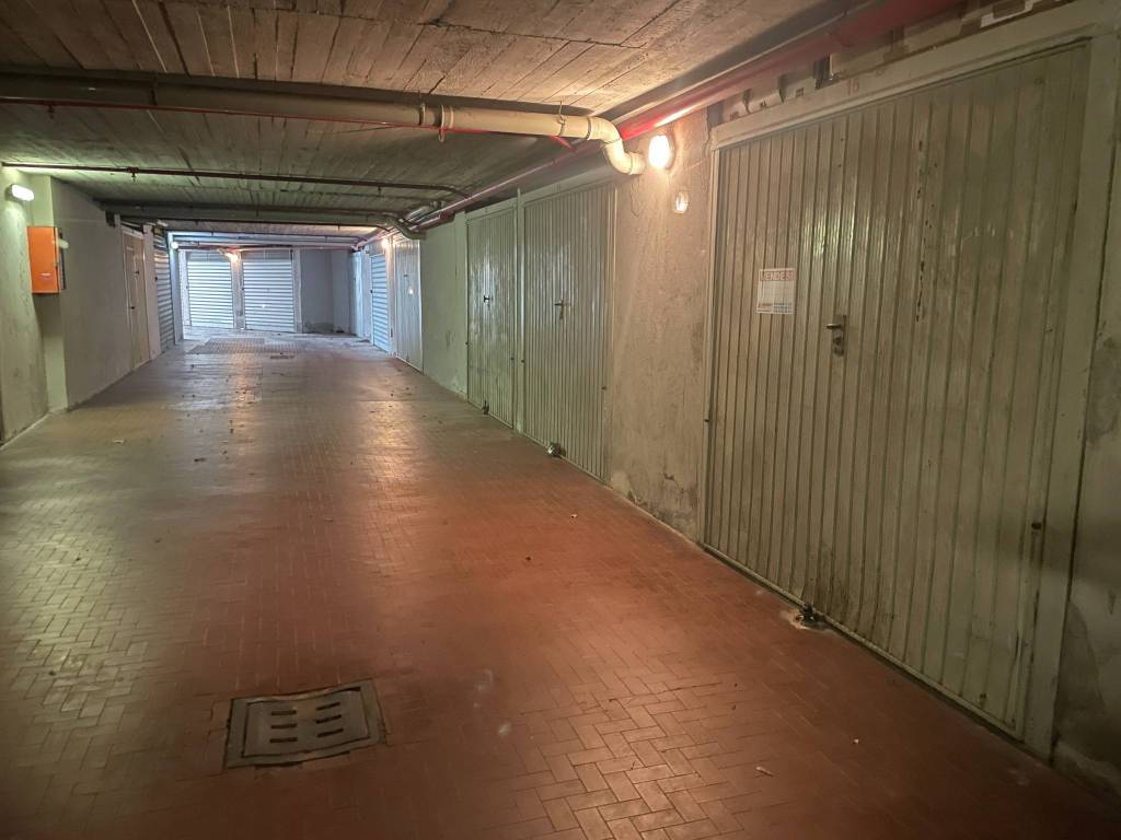 Box / garage a Genova in Via Emilio Salgari, 193 - Foto 5