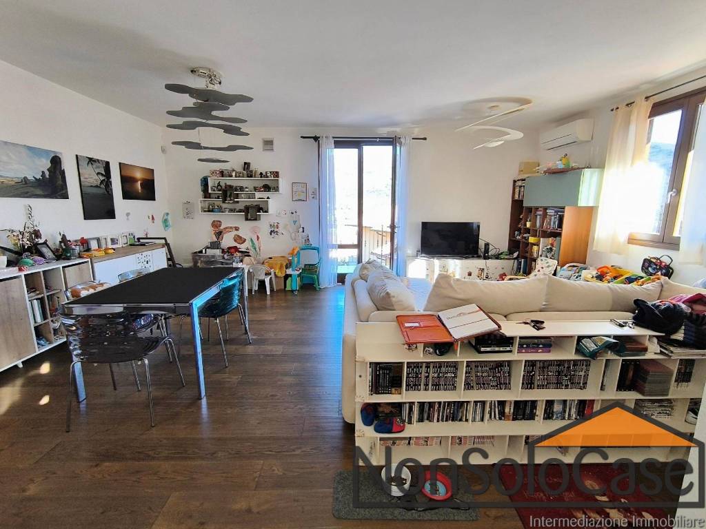 Appartamento a Vaiano in Piazza del Comune - Foto 4