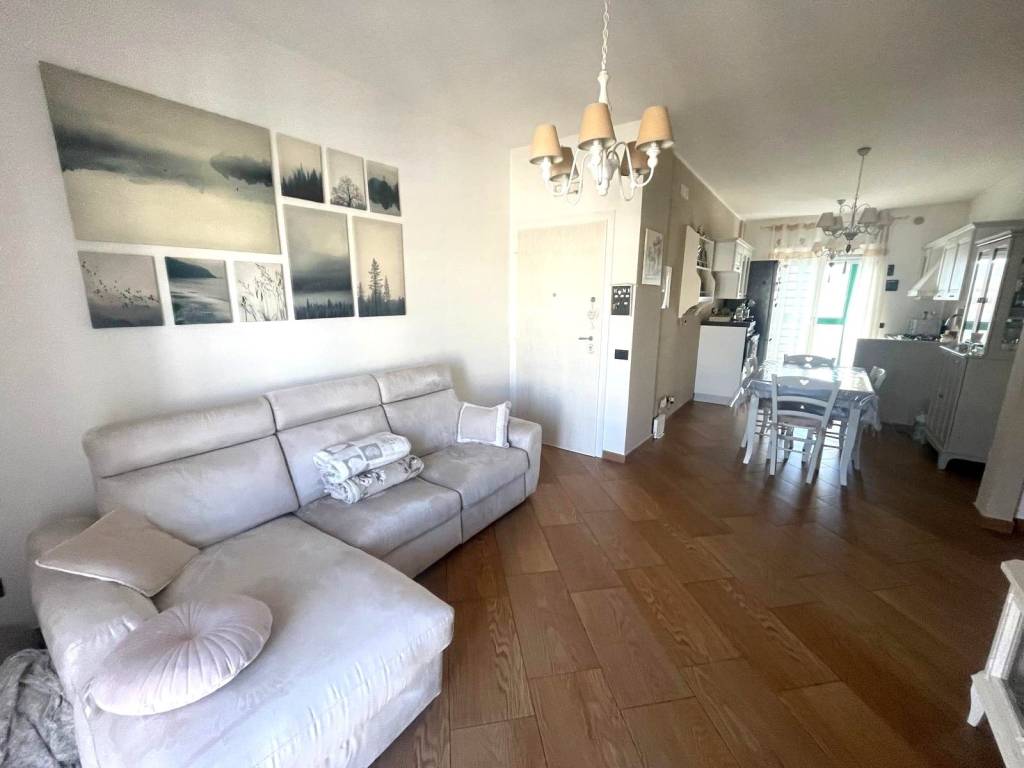 Appartamento a Cellamare in Via Teano - Foto 4