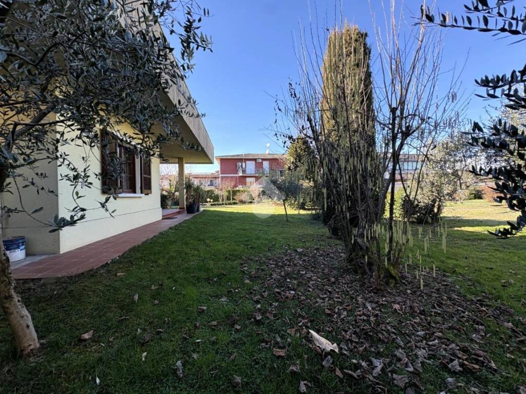 Villa a Bedizzole in Via SONVIGO, 34 - Foto 3