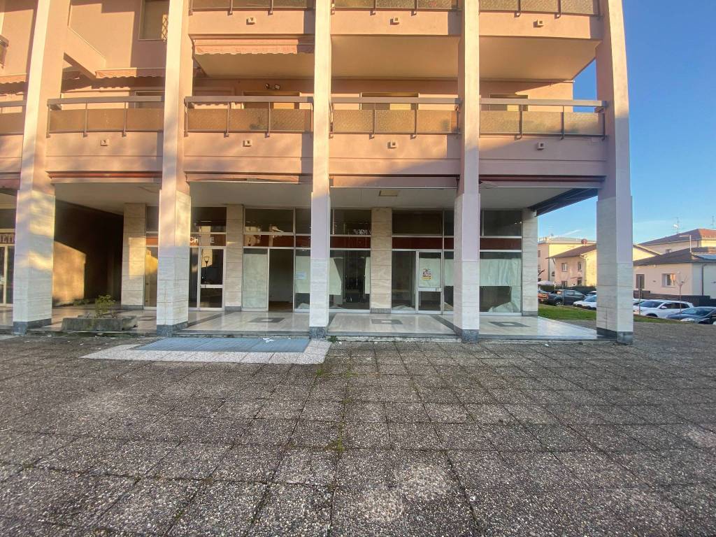 Immobile a Montano lucino in Piazza Europa Unita - Foto 4