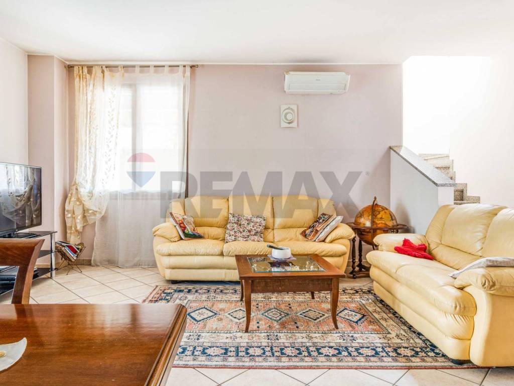 Villa a Samarate in VIA LEONARDO DA VINCI, 215 - Foto 5