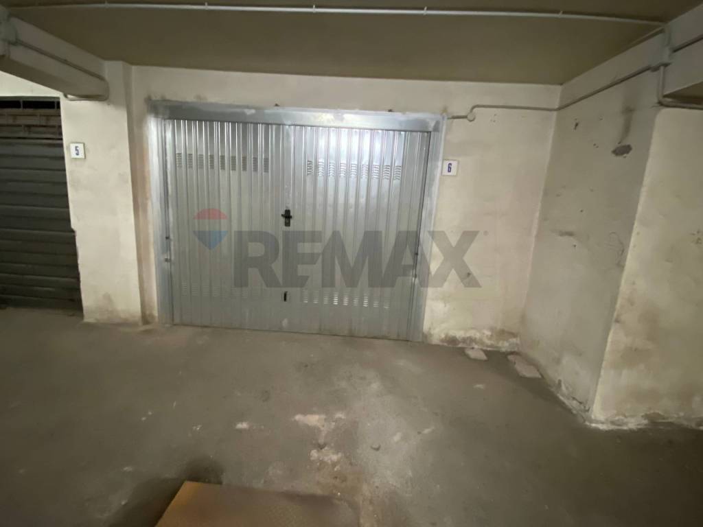 Box / garage a Catania in viale Vittorio Veneto, 180 - Foto 5
