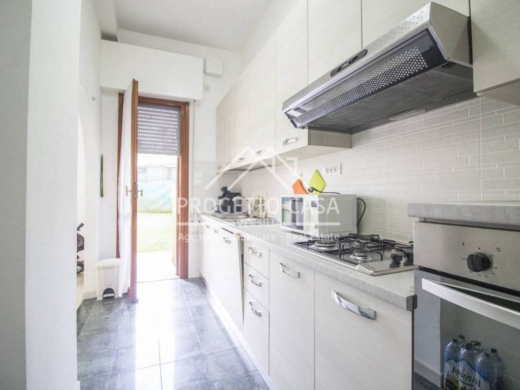 Appartamento a Viareggio in Via Icilio Sadun - Foto 2