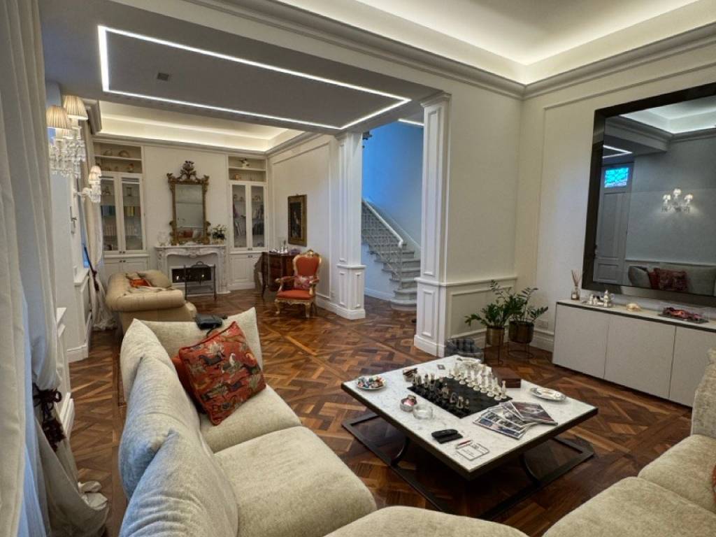 Villa a Lucca in Piazzale Luigi Boccherini, 1 - Foto 2