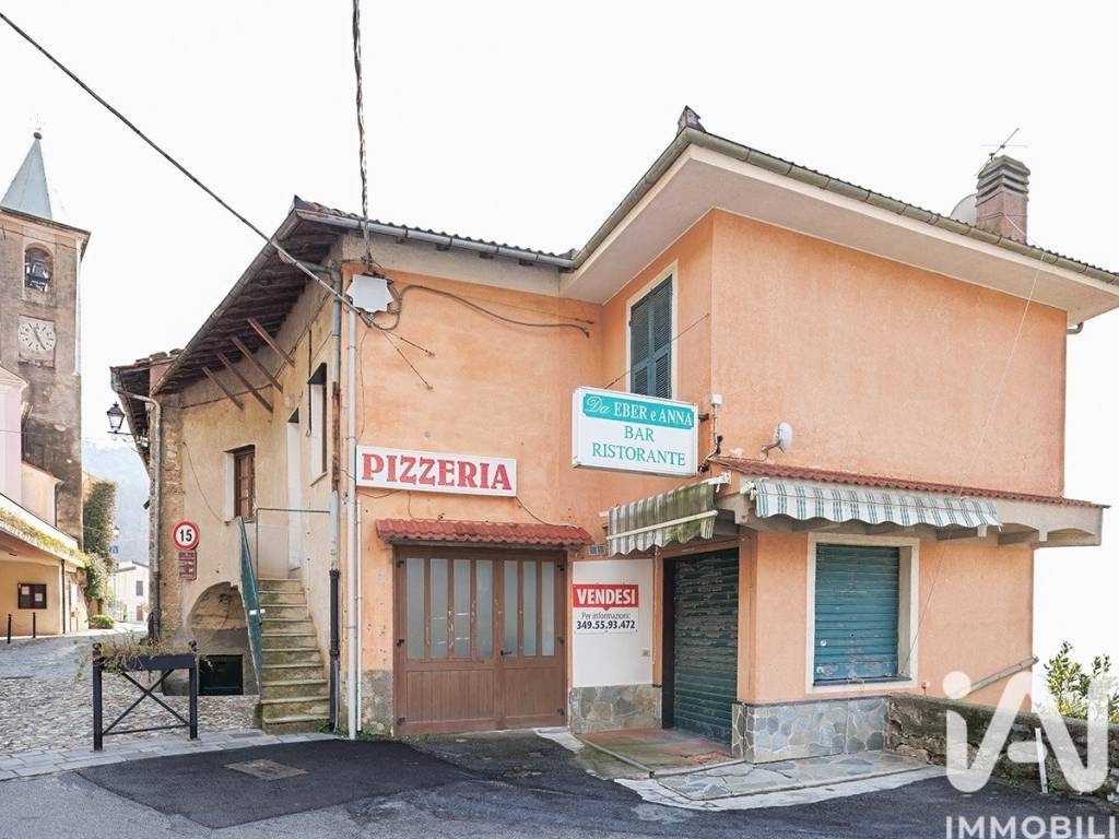 Casa indipendente a Castelvecchio di rocca barbena in Via MAGGIORE, 2 - Foto 2
