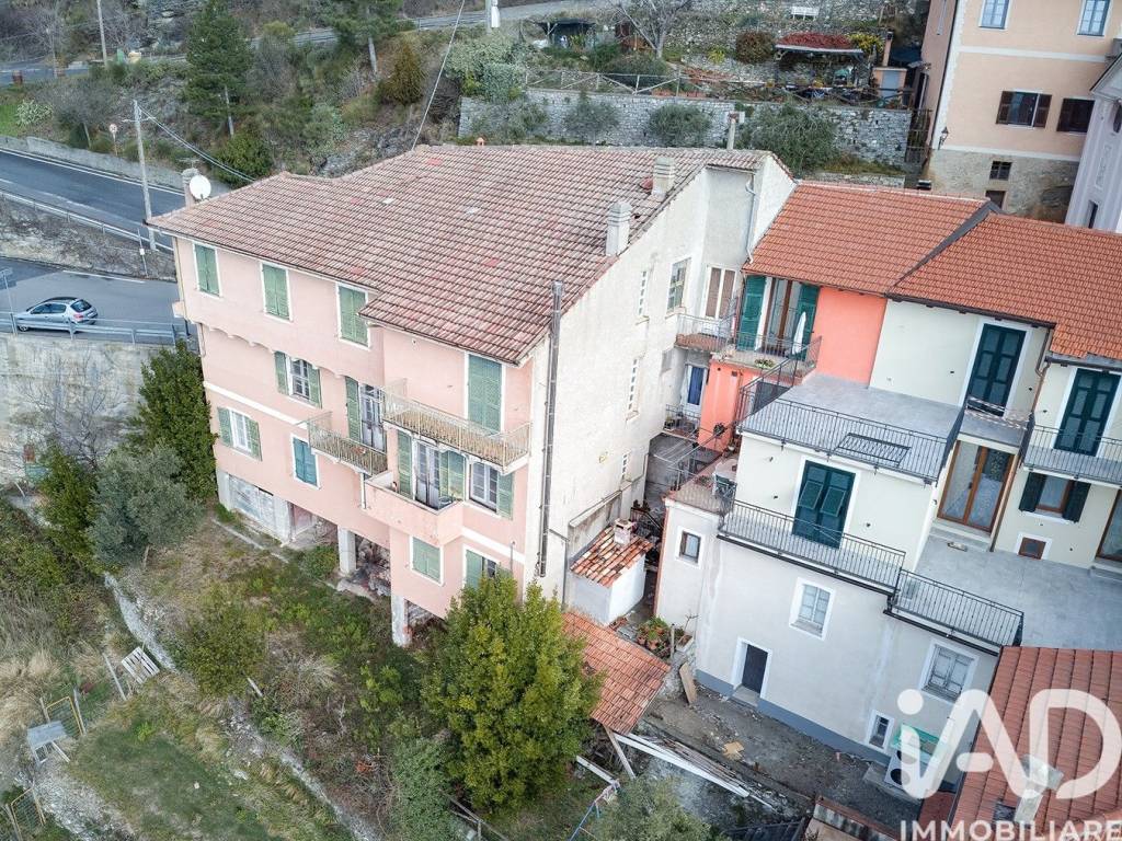 Casa indipendente a Castelvecchio di rocca barbena in Via MAGGIORE, 2 - Foto 5