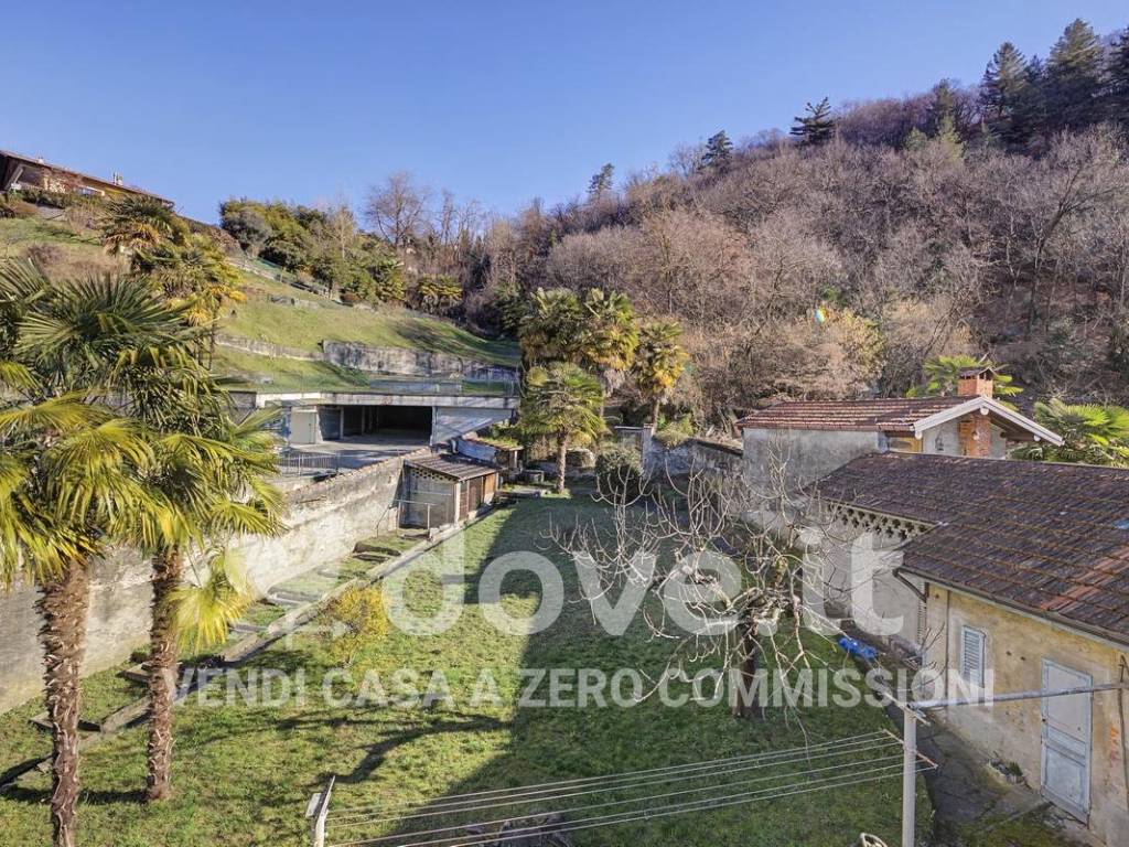 Appartamento a Luino in Via Creva - Foto 2