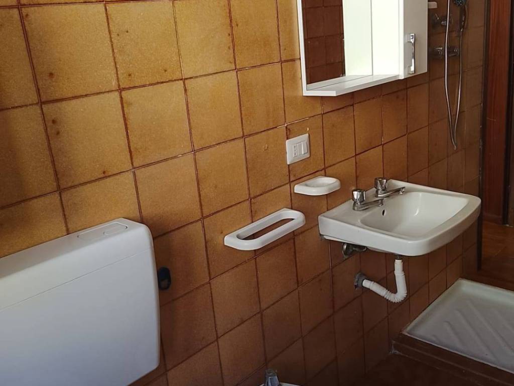 Appartamento a Vercelli in Via Vincenzo Gioberti - Foto 2