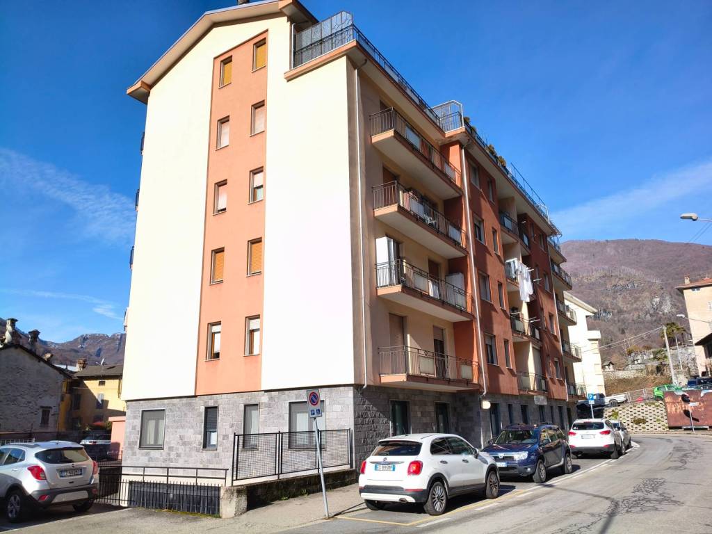 Appartamento a Varallo in Via Gippa - Foto 4