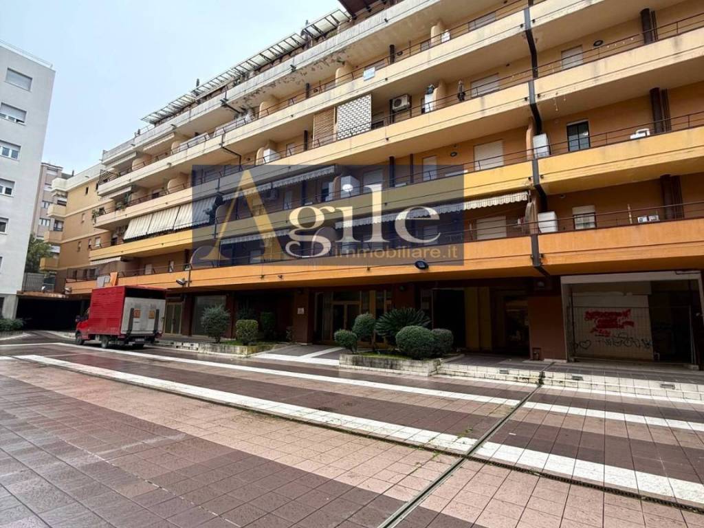 Appartamento a Folignano in piazza costantino rozzi - Foto 2