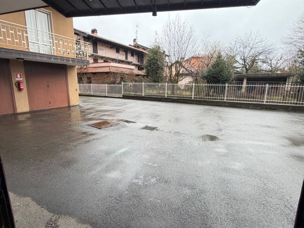 Box / garage a Arona in Via 2 Giugno, 43 - Foto 3