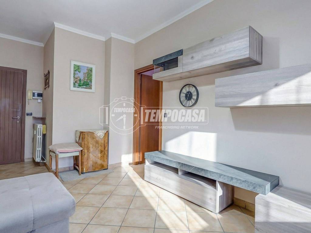 Appartamento a Castelletto sopra ticino in Via Monte Rosa - Foto 3