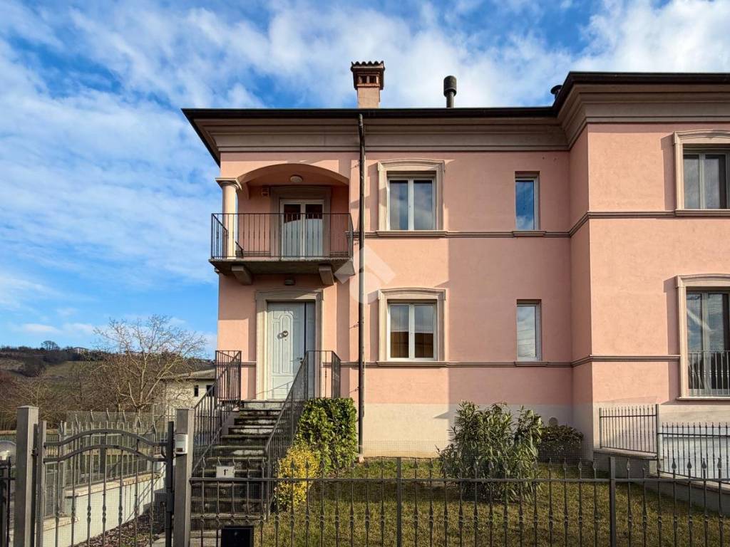 Villetta a schiera a Santa maria della versa in Via Boiolo - Foto 4