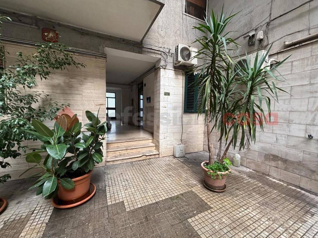 Appartamento a Taranto in via Generale Messina, 101 - Foto 2