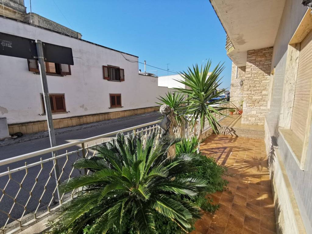 Casa indipendente a Lequile in Via Verona, 1 - Foto 4