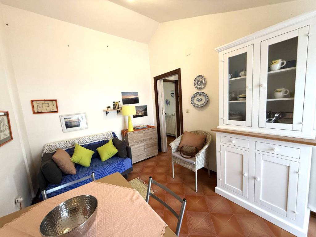 Appartamento a Alba adriatica in Via Giacomo Leopardi, 8 - Foto 2