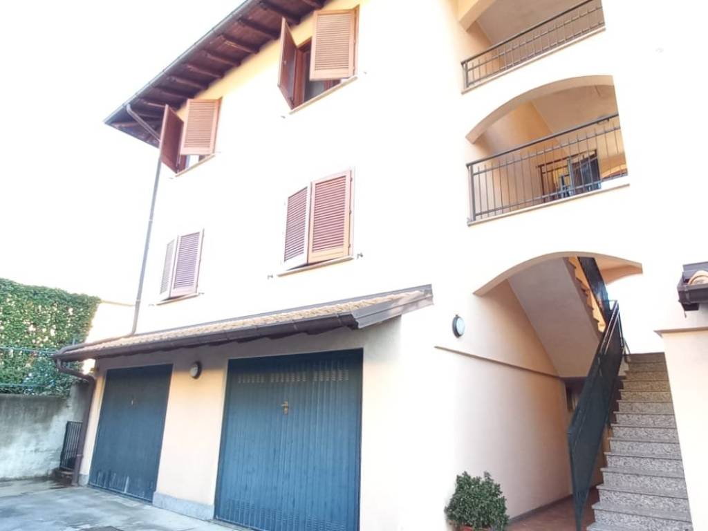 Appartamento a Cuveglio in Via Aldo Moro, 70 - Foto 4