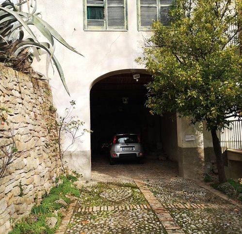 Villa a Penne in Via G. Rossa 3 - Foto 4