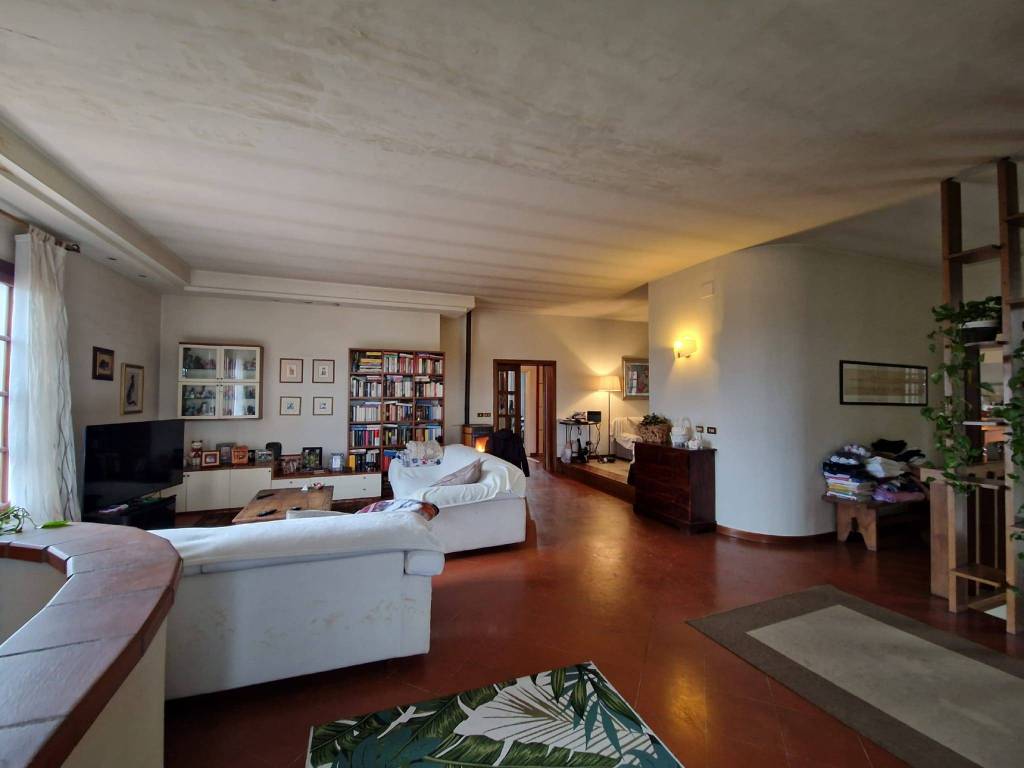 Villa a Quarrata in Piazza Risorgimento, 23 - Foto 3