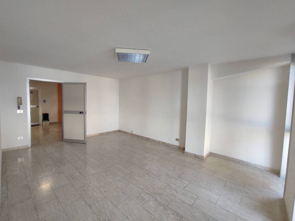 Immobile a Prato in Viale Montegrappa, 151 - Foto 2