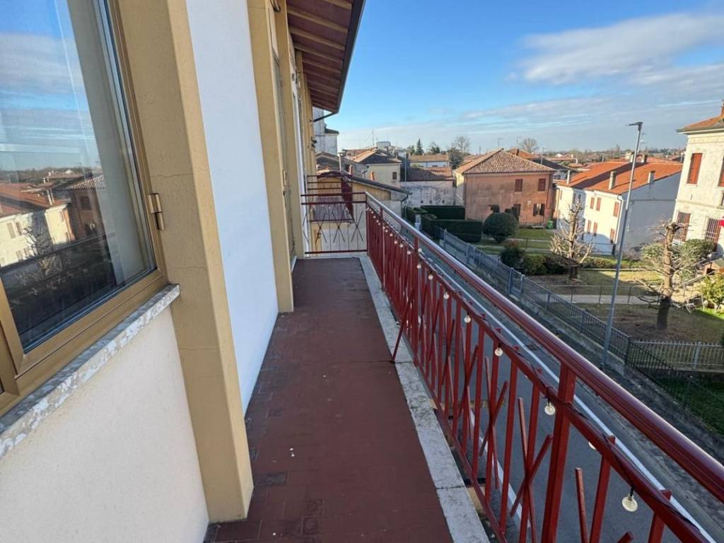 Appartamento a Costa di rovigo in Via Martiri della Resistenza, 60 - Foto 4