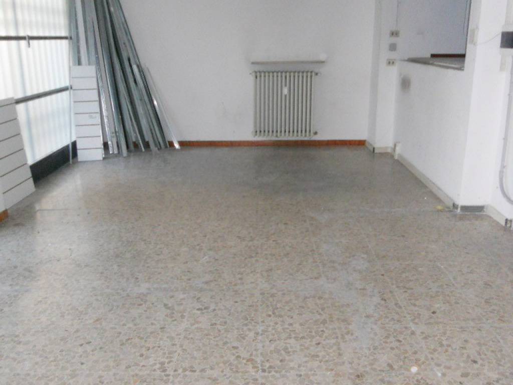 Immobile a Reggio emilia in Via Montefiorino - Foto 3