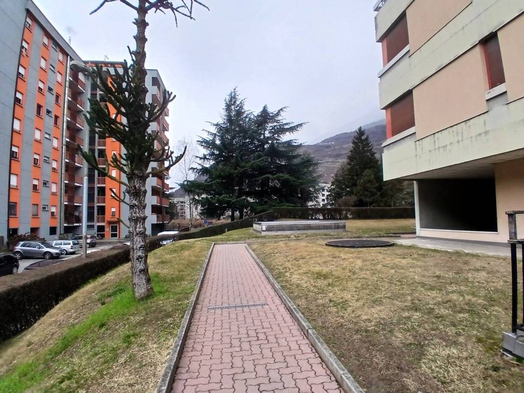 Appartamento a Sondrio in Via Andrea Maffei, 90 - Foto 3