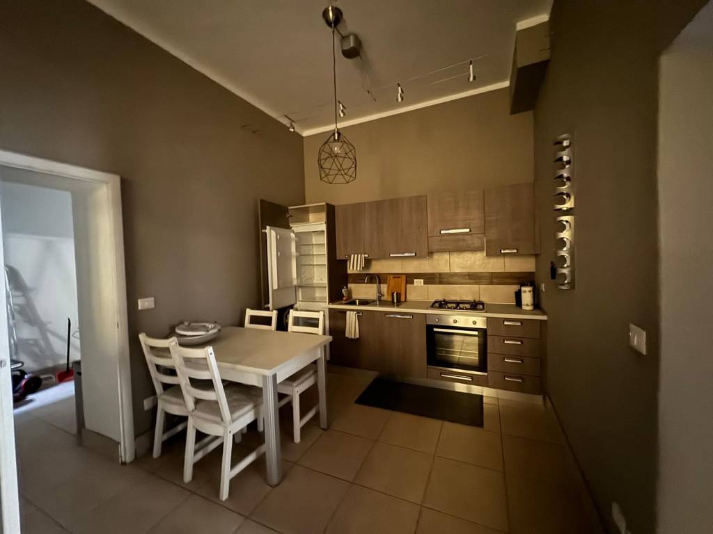 Appartamento a Arona in Via Camillo Benso di Cavour, 54 - Foto 2