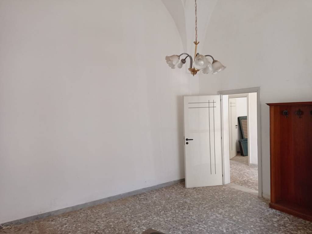 Casa indipendente a Racale in Via Montello - Foto 2