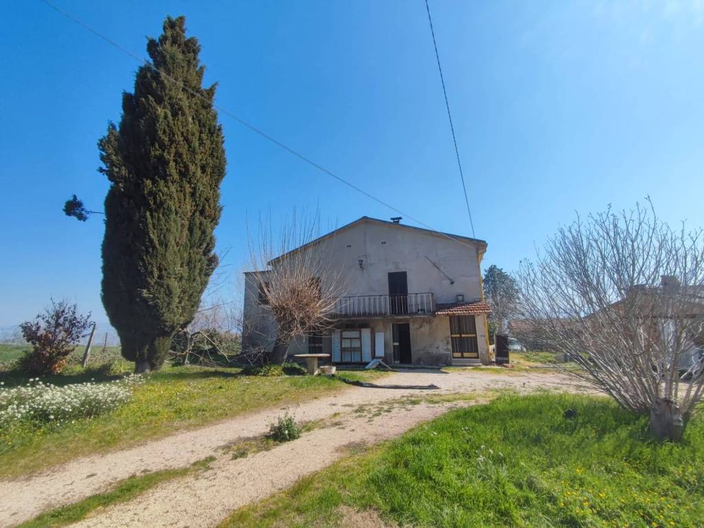 Casa indipendente a Montefalco in Strada Provinciale di La Bruna - Foto 4