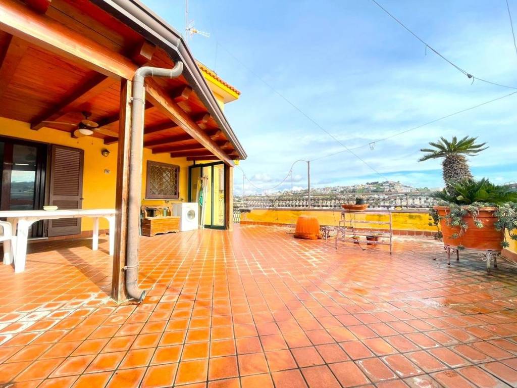 Appartamento a Bacoli in Via giulio cesare, 75 - Foto 2