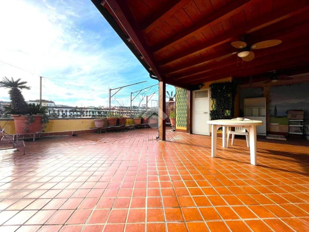 Appartamento a Bacoli in Via giulio cesare, 75 - Foto 3