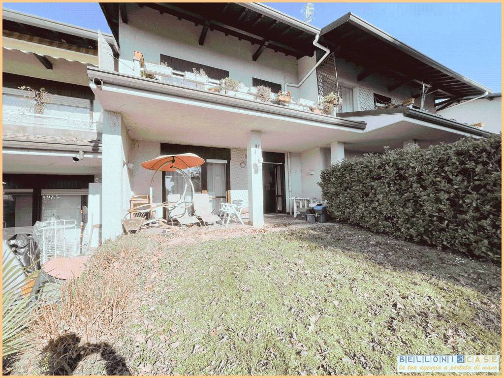 Appartamento a Castronno in Via Adamello - Foto 2