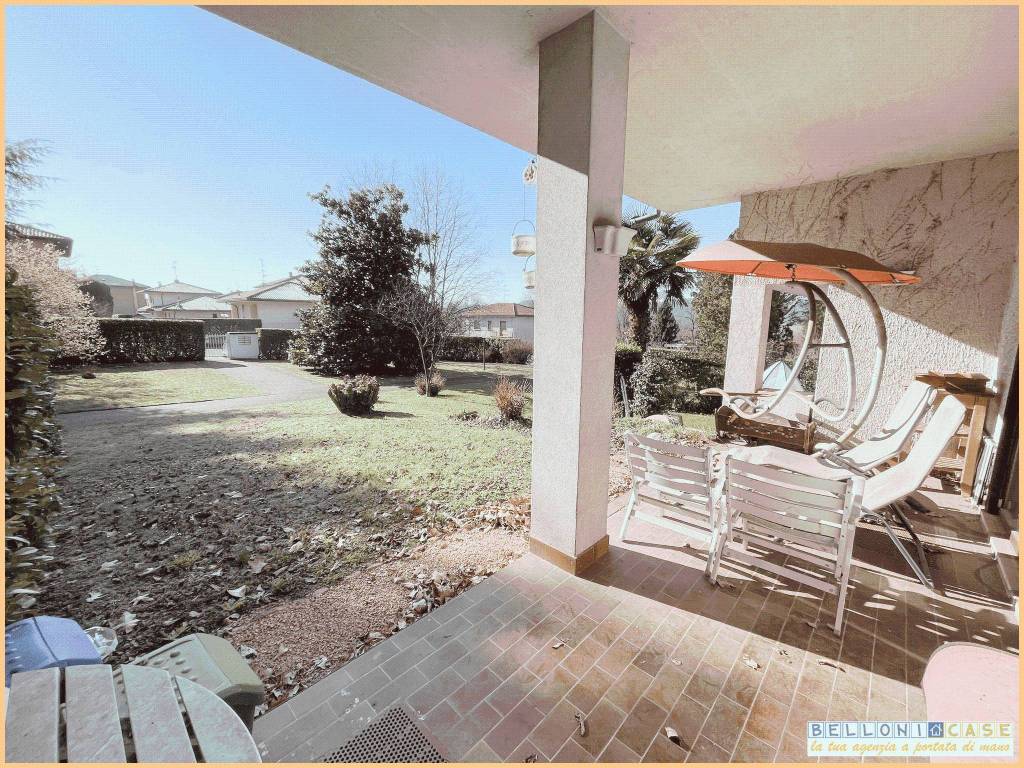 Appartamento a Castronno in Via Adamello - Foto 3