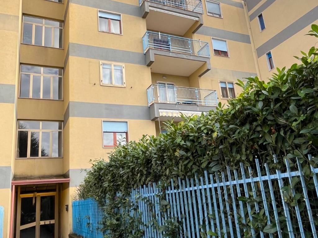 Appartamento a Pozzuoli in Via Alfredo Panzini - Foto 4
