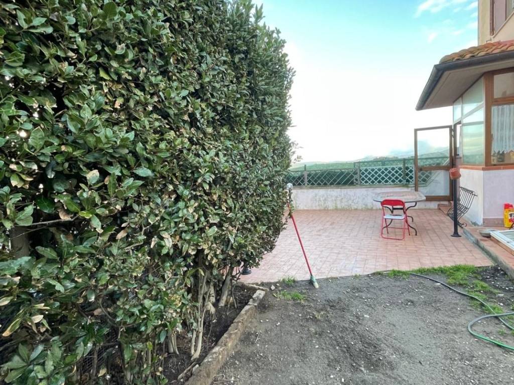 Villetta a schiera a Rosignano marittimo in Via Sgarallino - Foto 4