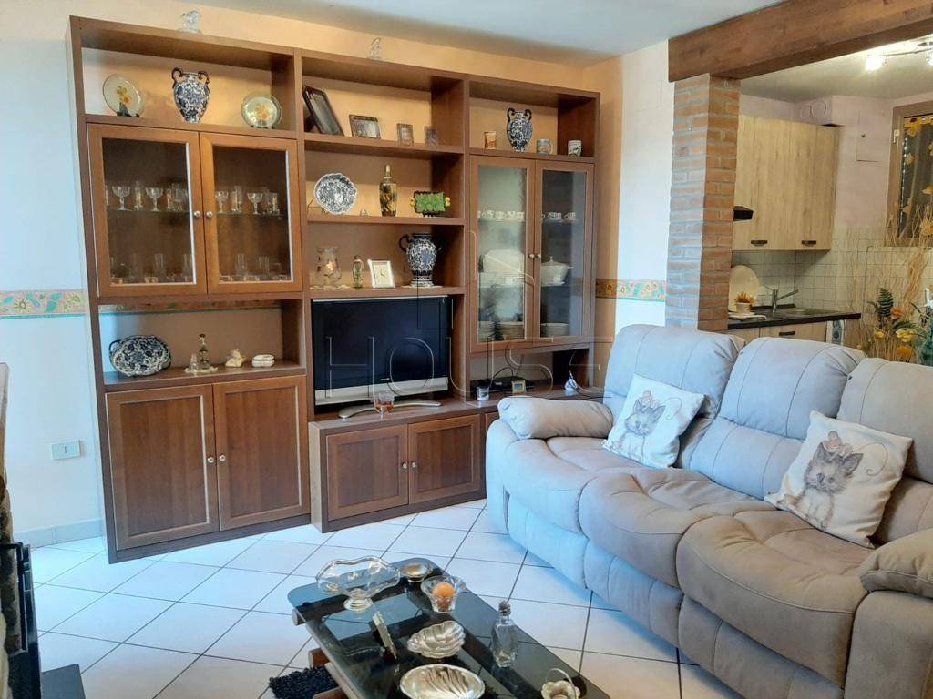 Appartamento a Pietralunga in Via piana - Foto 4