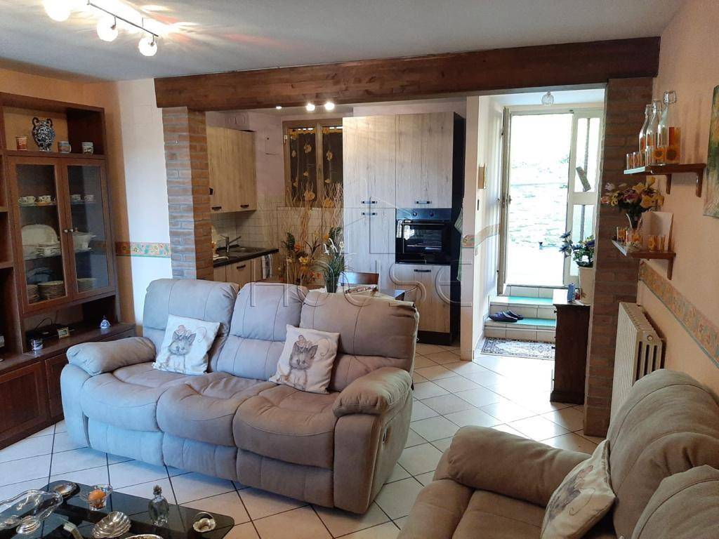 Appartamento a Pietralunga in Via piana - Foto 5