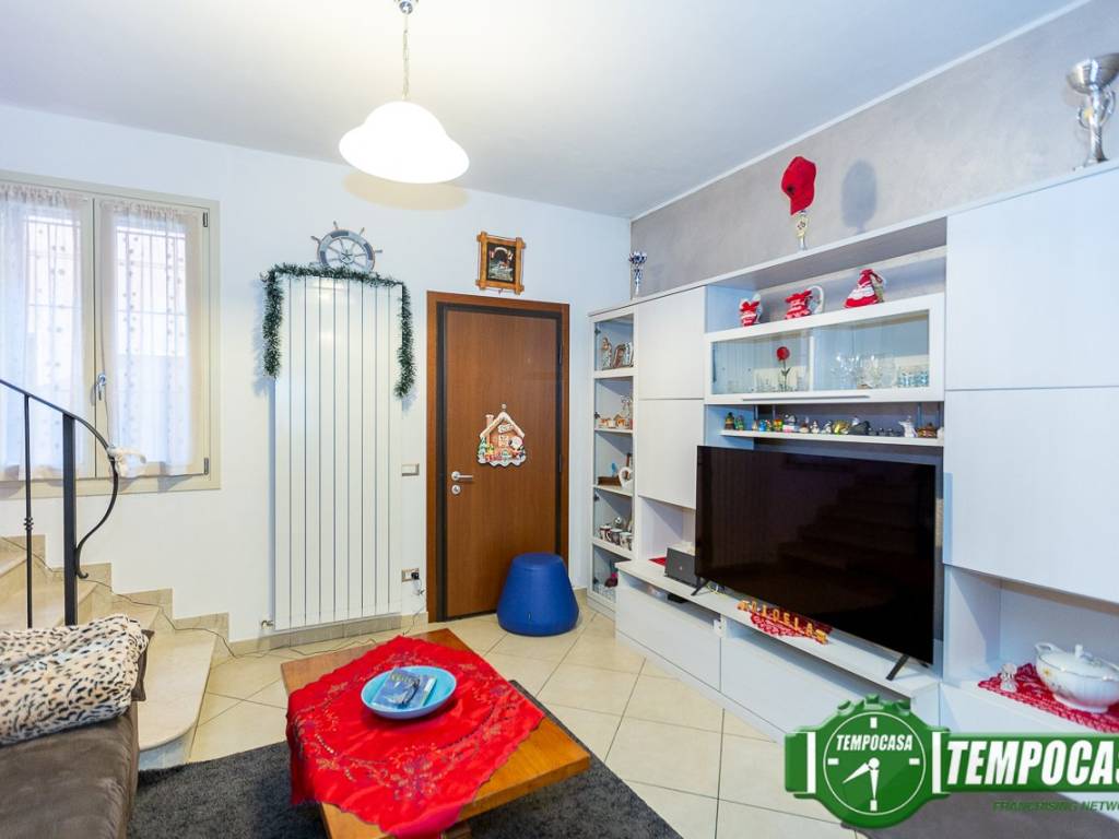 Casa indipendente a Rivolta d'adda in Via S. Renzi - Foto 2