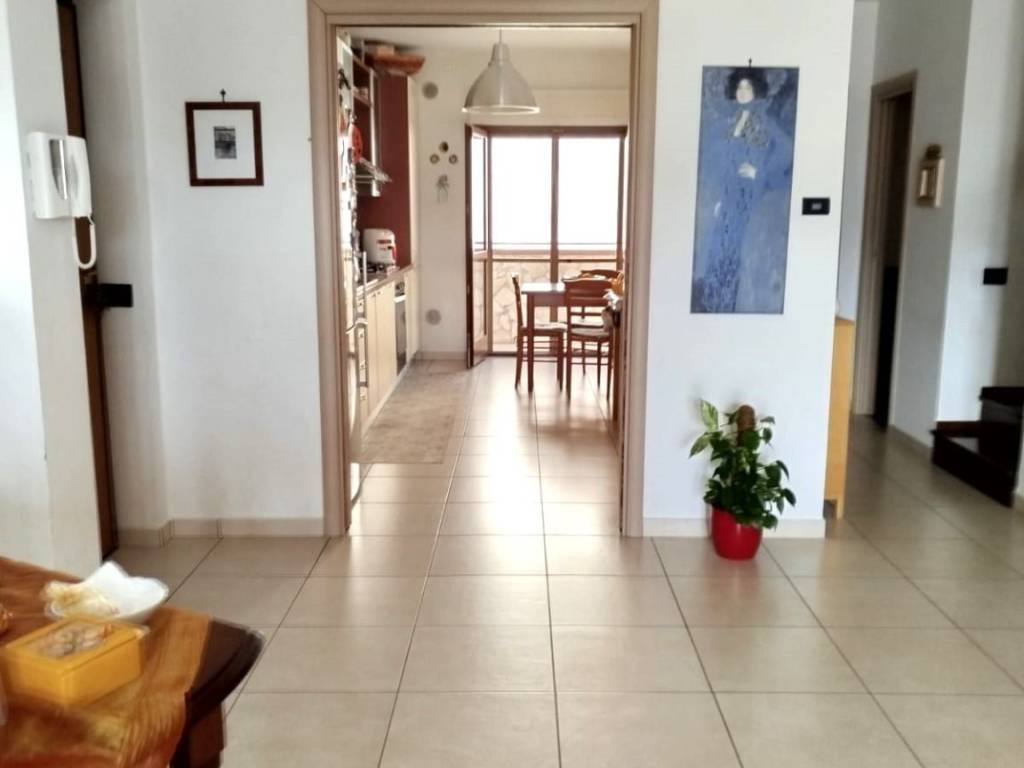 Villa a Pellezzano in Via Alcide De Gasperi - Foto 5